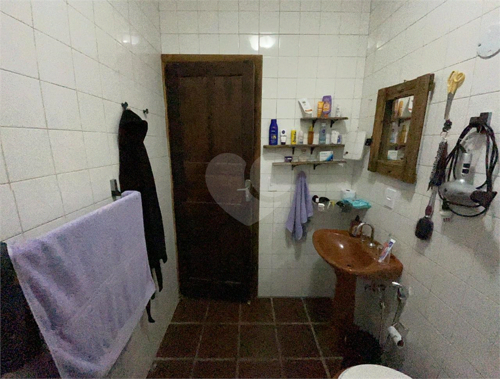 Fazenda - São Lourenço - 6 dormitórios - 1 suíte - 3 banheiros - 10 vagas - 2 salas 