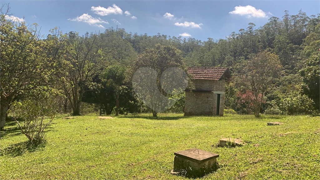 Fazenda - São Lourenço - 6 dormitórios - 1 suíte - 3 banheiros - 10 vagas - 2 salas 