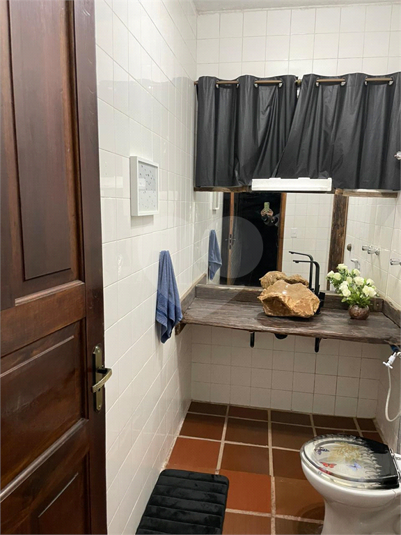 Fazenda - São Lourenço - 6 dormitórios - 1 suíte - 3 banheiros - 10 vagas - 2 salas 