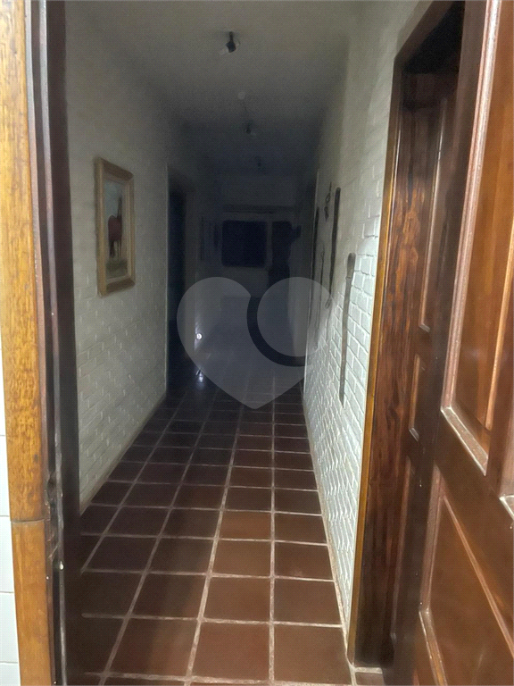 Fazenda - São Lourenço - 6 dormitórios - 1 suíte - 3 banheiros - 10 vagas - 2 salas 