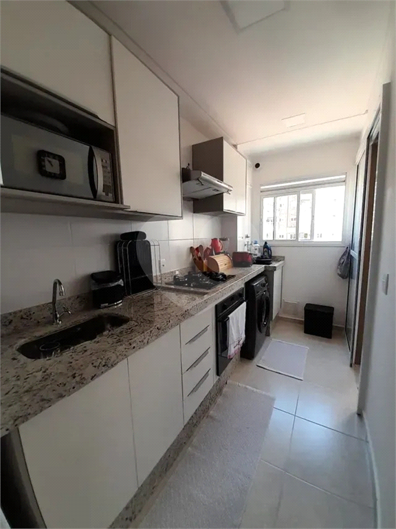 Apartamento à venda com 2 quartos, 64m² - Foto 8