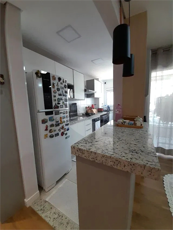 Apartamento à venda com 2 quartos, 64m² - Foto 9