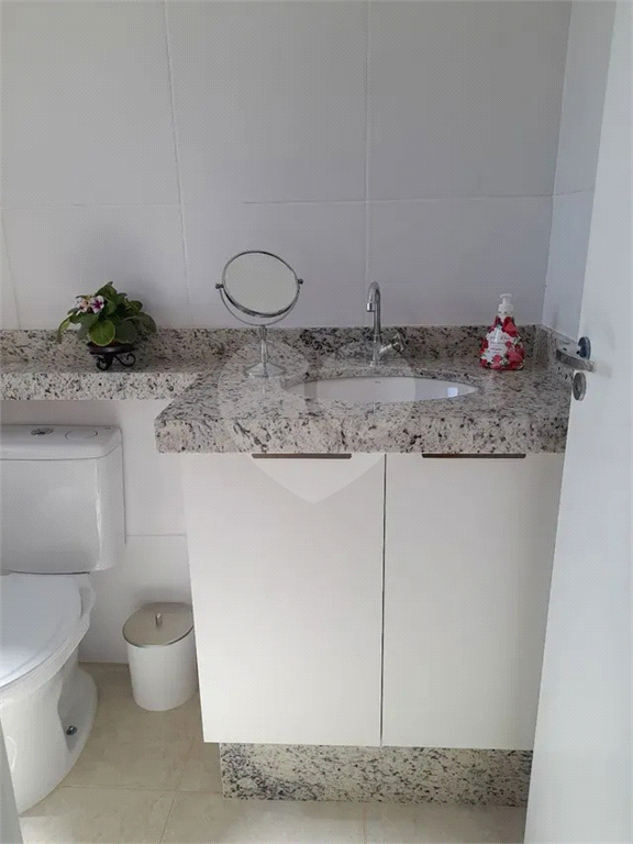 Apartamento à venda com 2 quartos, 64m² - Foto 17