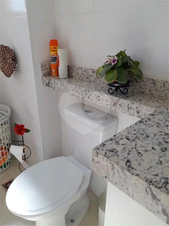 Apartamento à venda com 2 quartos, 64m² - Foto 18