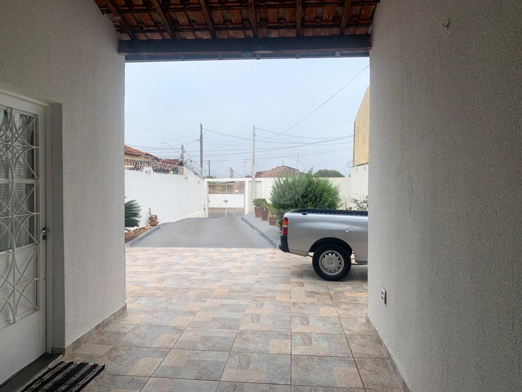 Casa à venda com 2 quartos, 107m² - Foto 11