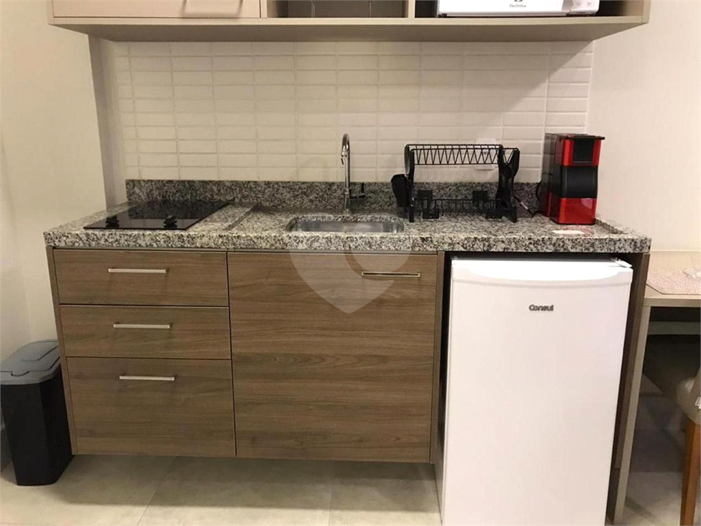 Studio todo mobiliado para Venda ou Locação  no Centro em Prédio semi novo próximo ao metrô!!!