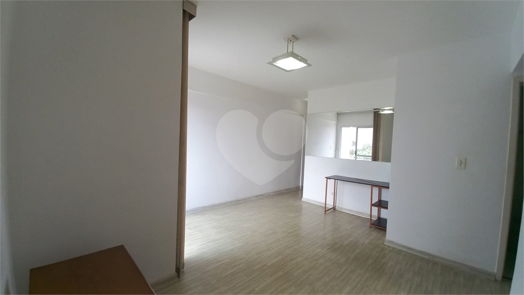 APARTAMENTO em TUCURUVI