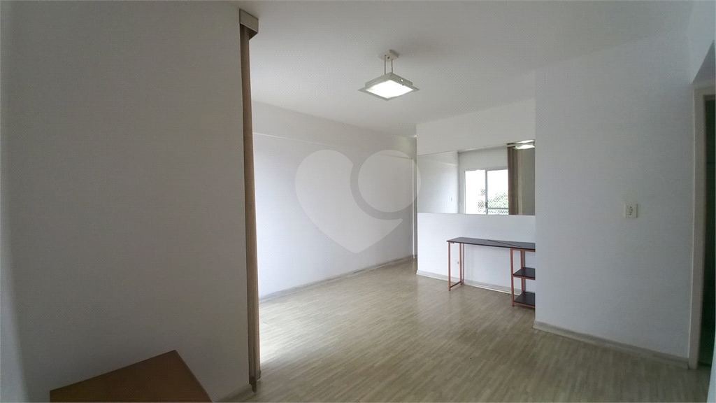 APARTAMENTO em TUCURUVI