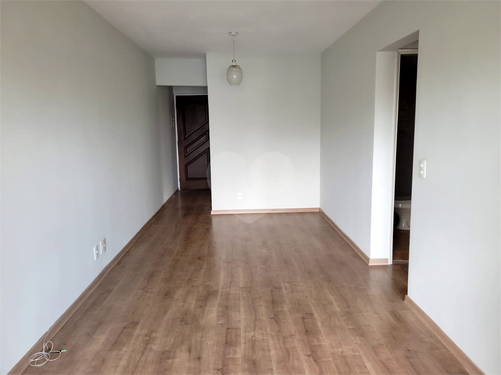 Excepcional Apartamento à venda, Santana com 60m², 2 dormitórios, sala com varanda e 1 vaga.