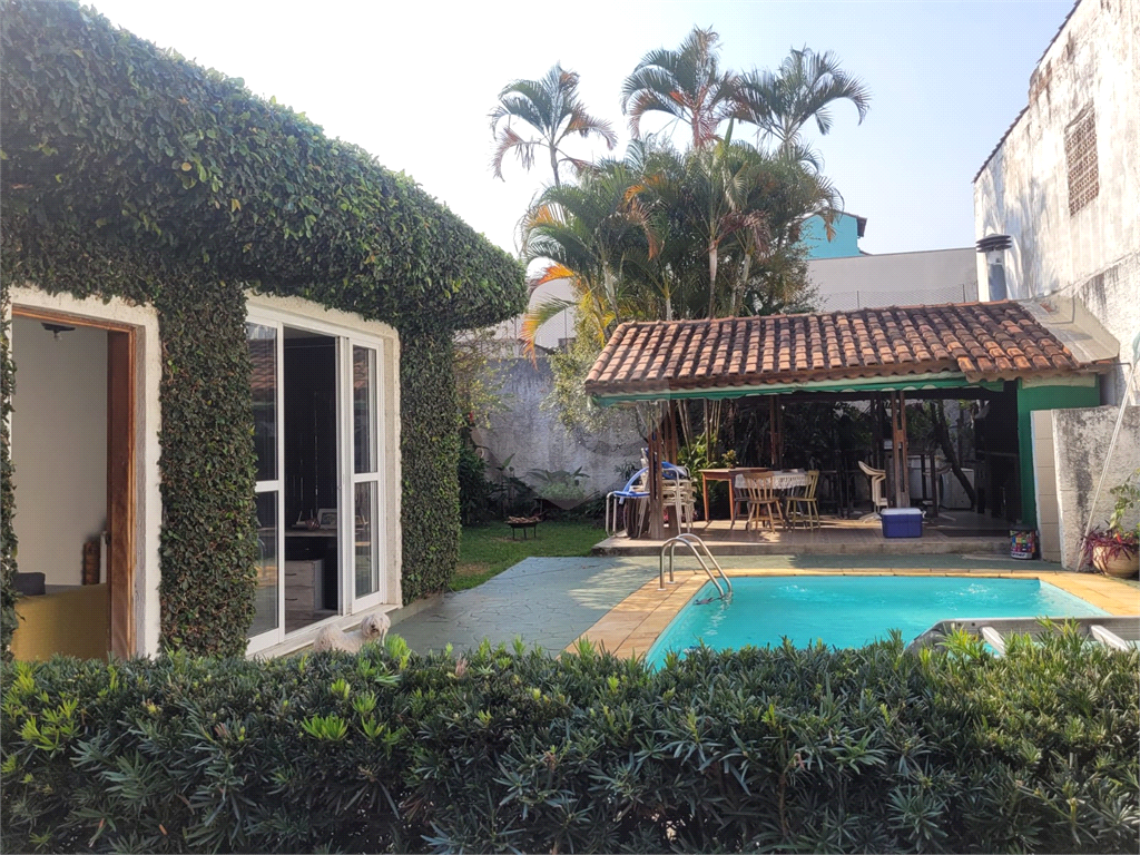 Casa térrea com 3 suítes na Casa Verde
