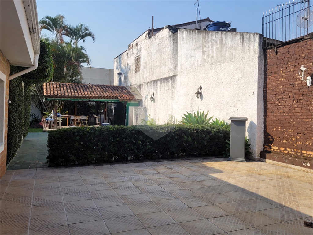 Casa térrea com 3 suítes na Casa Verde