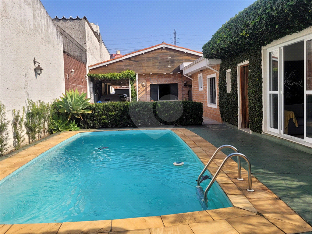 Casa térrea com 3 suítes na Casa Verde
