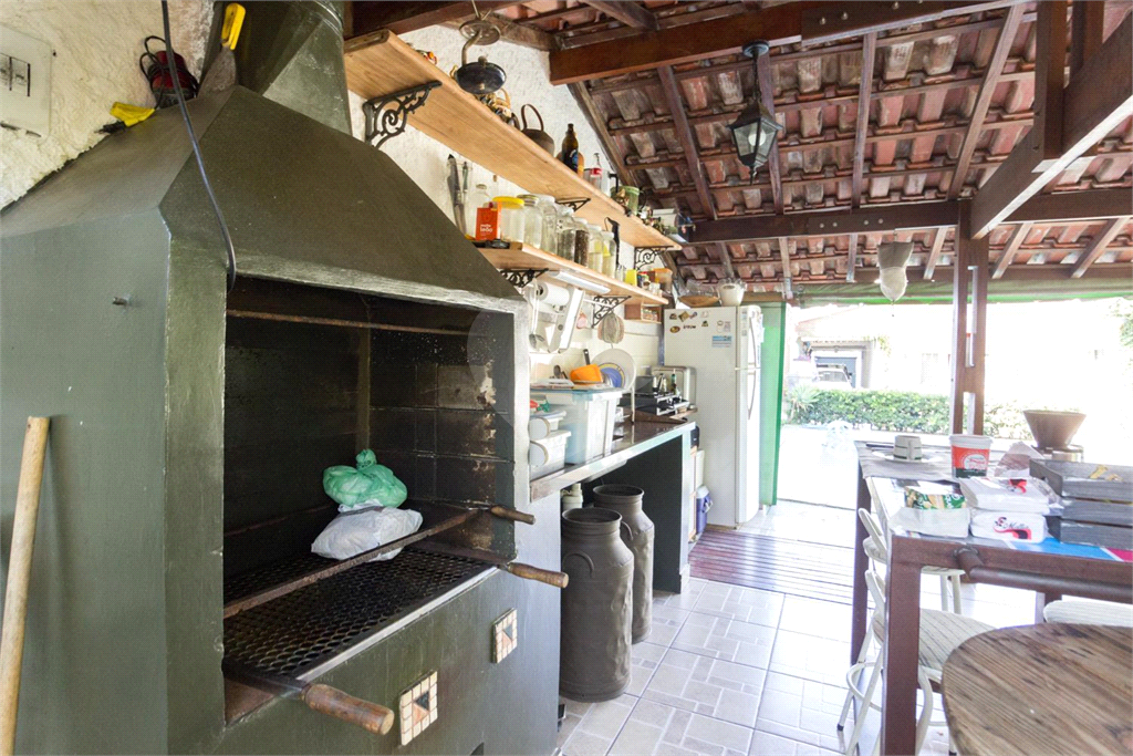 Casa térrea com 3 suítes na Casa Verde