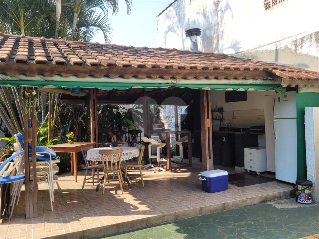 Casa térrea com 3 suítes na Casa Verde