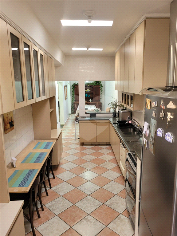 Casa térrea com 3 suítes na Casa Verde