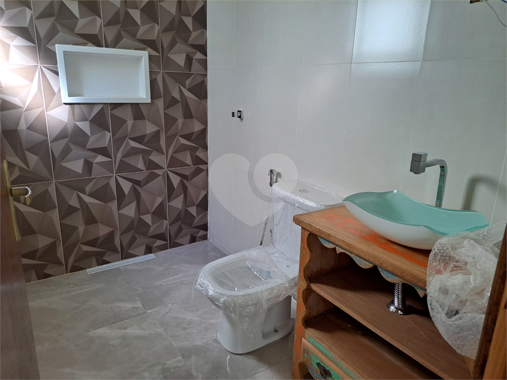 Linda casa á venda com 2 dormitorios na cidade de Bragança Paulista-SP
