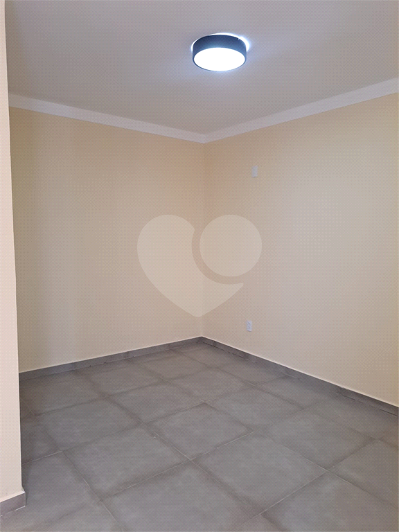 Linda casa á venda com 2 dormitorios na cidade de Bragança Paulista-SP