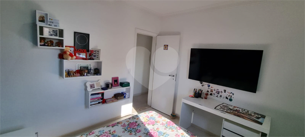 Apartamento para venda. 100m2. 3 quartos (1 suíte), sacada. 2 vagas fixas. Depósito. Santana