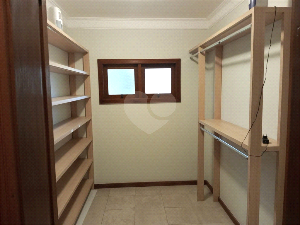 Casa de Condomínio à venda com 3 quartos, 250m² - Foto 19