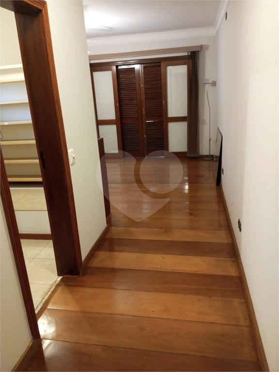 Casa de Condomínio à venda com 3 quartos, 250m² - Foto 22