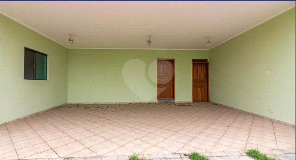 Sobrado à venda com 4 quartos, 219m² - Foto 2