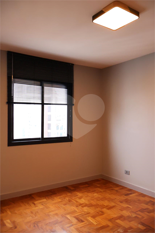 Apartamento à venda com 4 quartos, 198m² - Foto 15