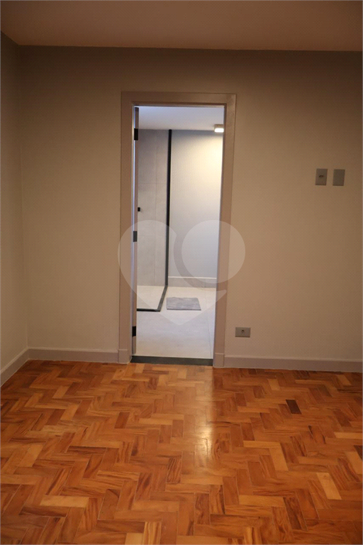 Apartamento à venda com 4 quartos, 198m² - Foto 27