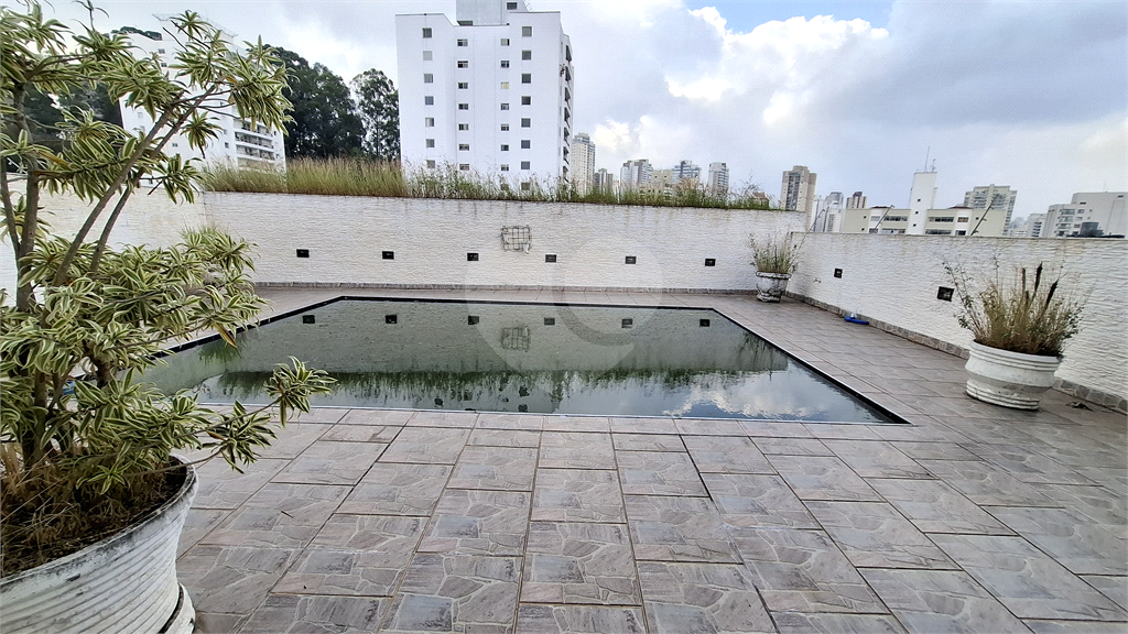 Casa à venda e aluguel com 4 quartos, 881m² - Foto 43