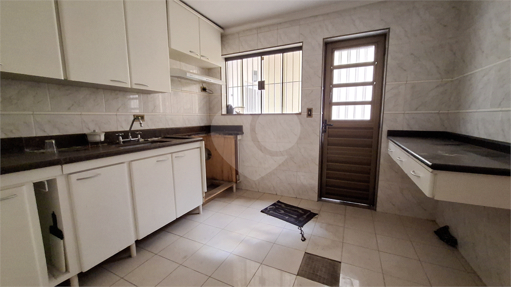 Casa à venda e aluguel com 4 quartos, 881m² - Foto 8