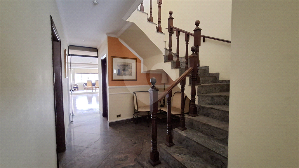 Casa à venda e aluguel com 4 quartos, 881m² - Foto 4