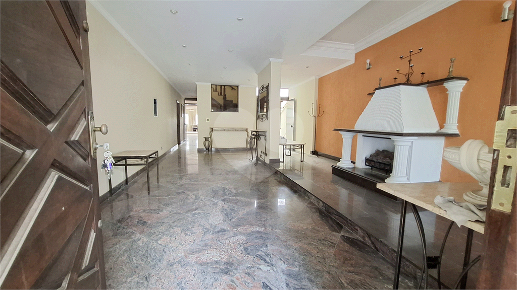Casa à venda e aluguel com 4 quartos, 881m² - Foto 2