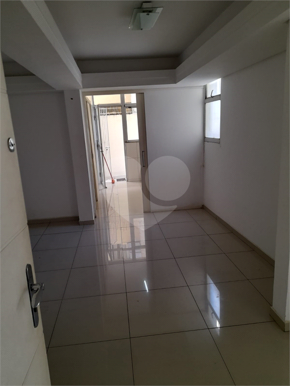Apartamento à venda com 3 quartos, 150m² - Foto 12