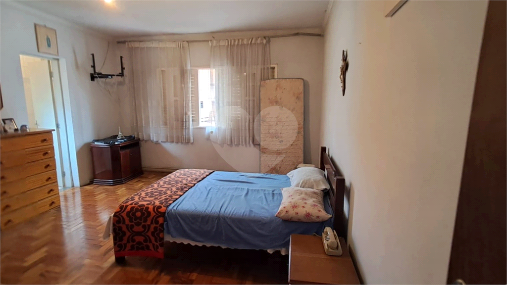 Sobrado à venda | 178 m2 | 2 dormitórios (1 suíte) | 3 vagas na Parada Inglesa!