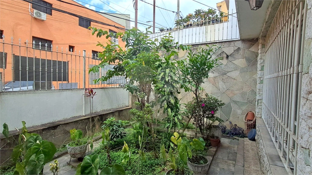 Sobrado à venda | 178 m2 | 2 dormitórios (1 suíte) | 3 vagas na Parada Inglesa!