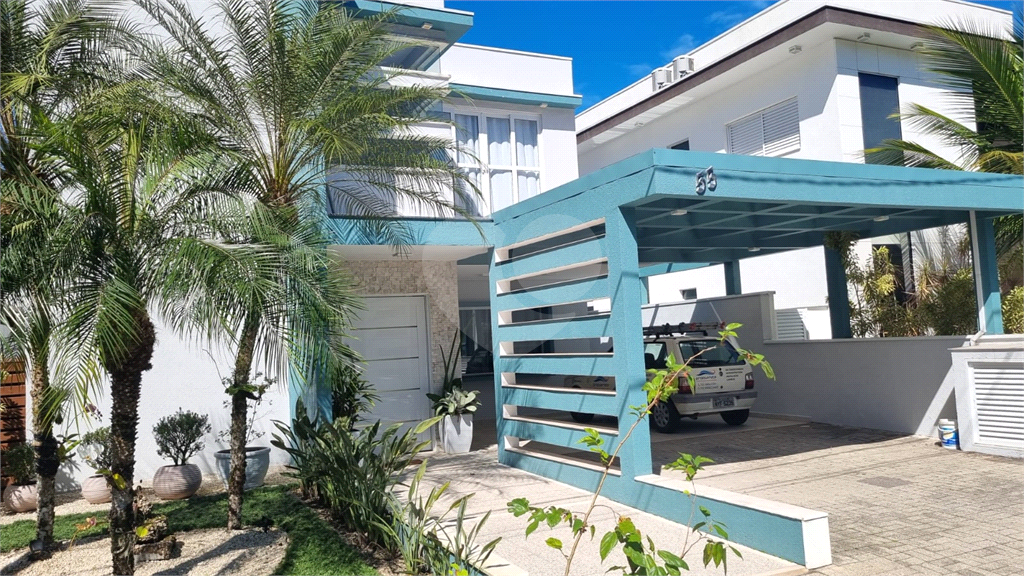 Casa a venda em Caraguatatuba com 5 quartos e piscina