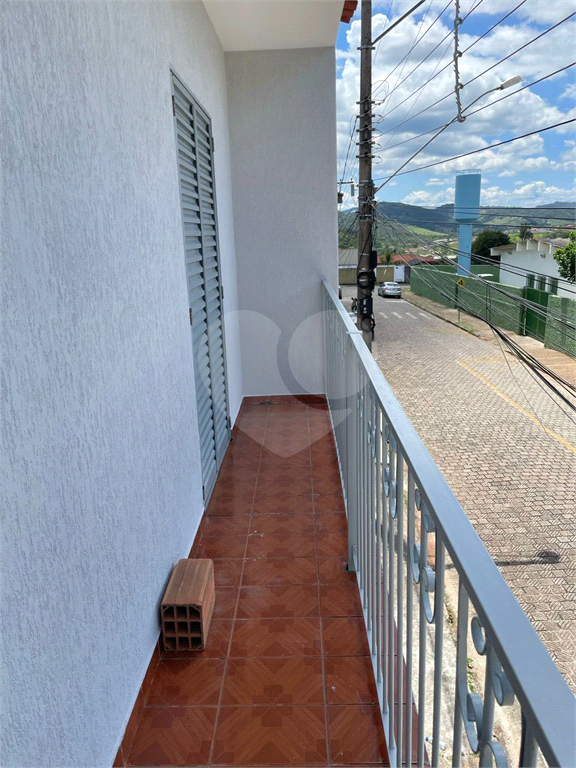 Sobrado à venda com 3 quartos, 160m² - Foto 1