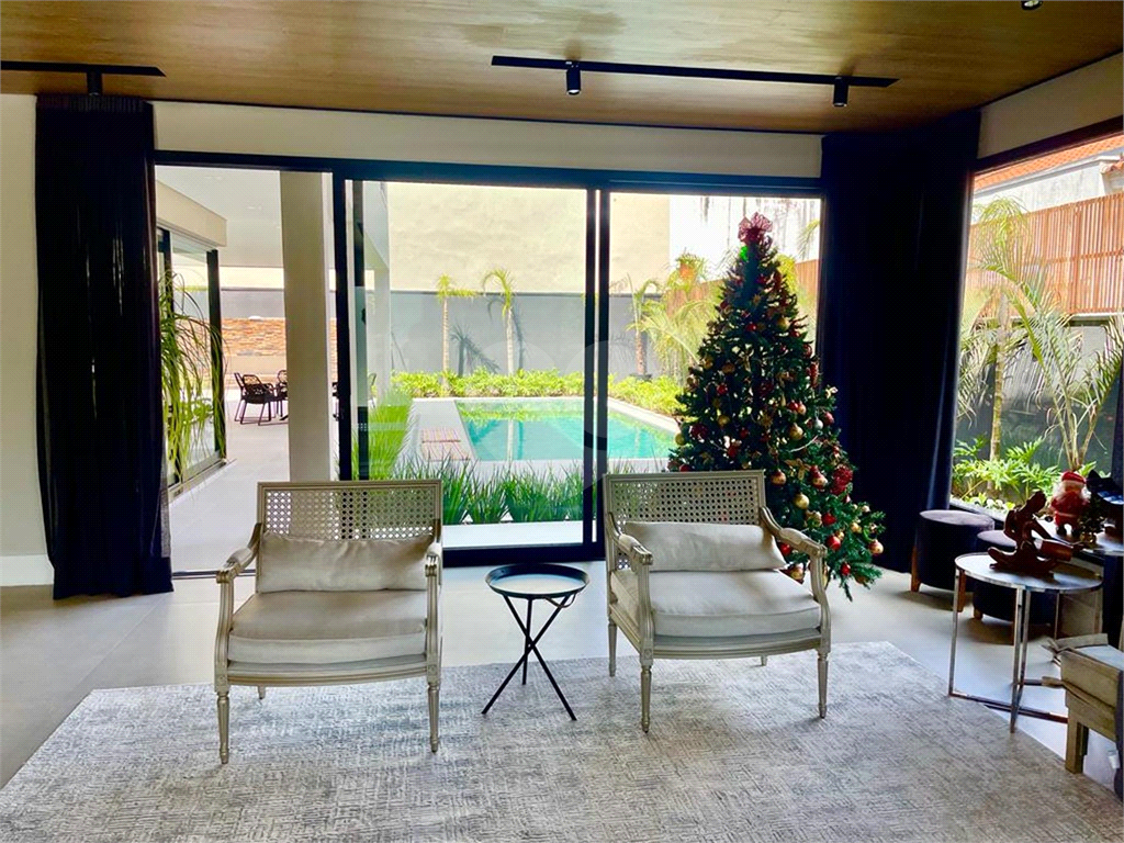 Casa térrea à venda no Residencial Alpha 1 - PORTEIRA FECHADA.