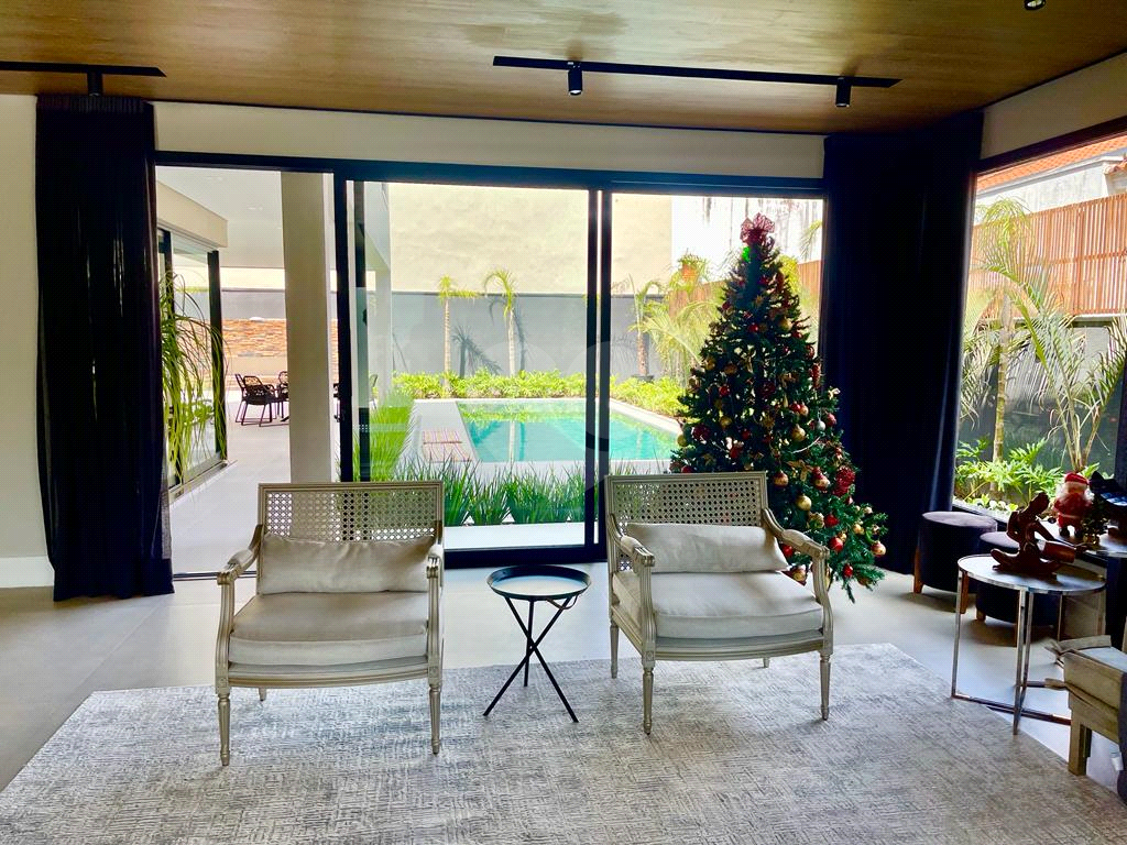 Casa térrea à venda no Residencial Alpha 1 - PORTEIRA FECHADA.