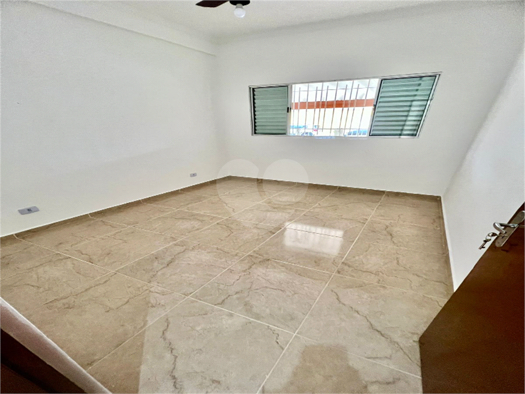 Casa totalmente reformada na Praia Grande!! Solemar