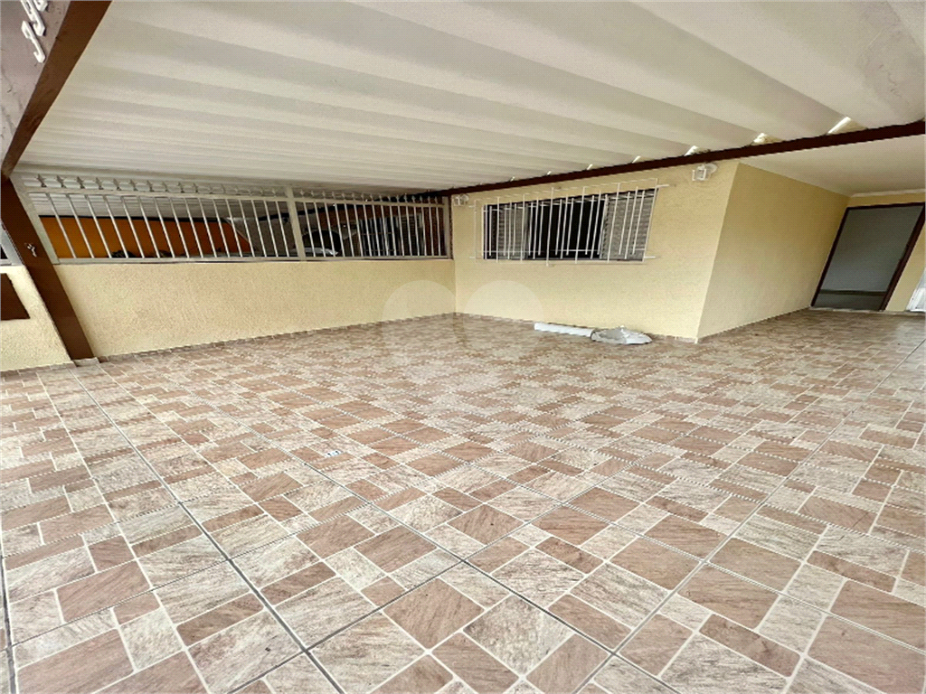 Casa totalmente reformada na Praia Grande!! Solemar
