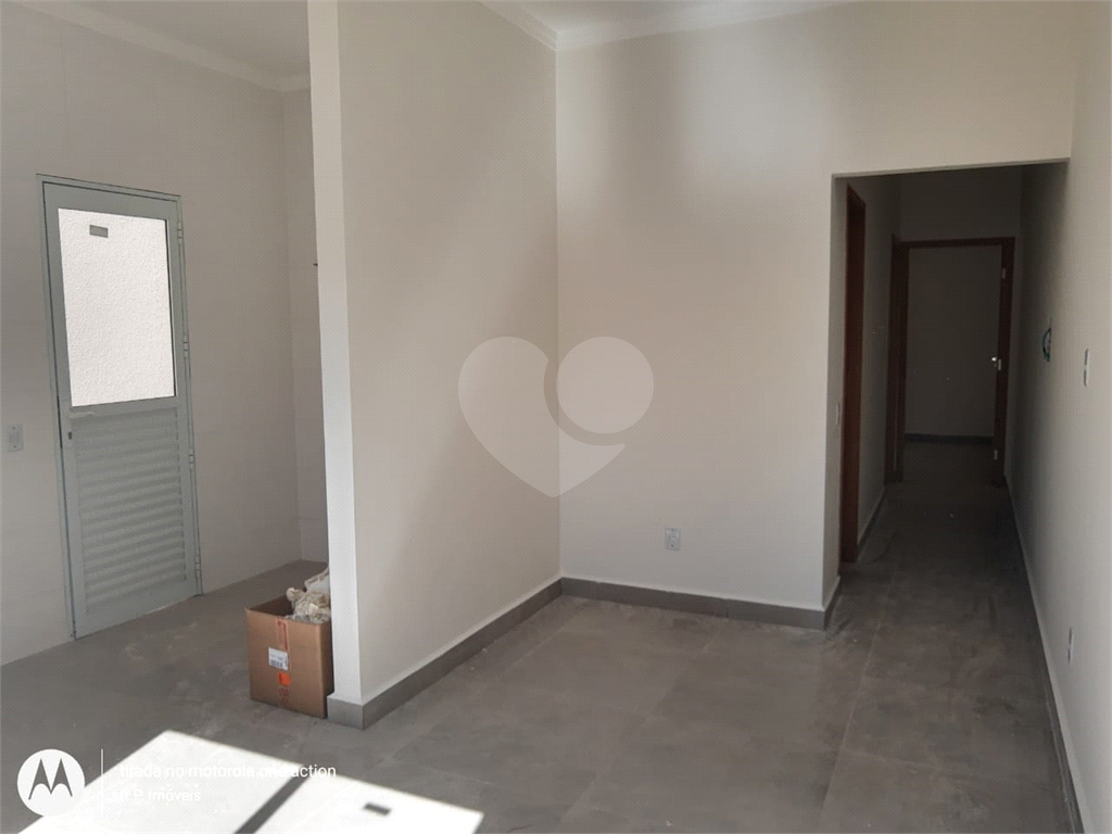 Casa à venda com 2 quartos, 52m² - Foto 2