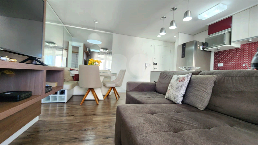 APARTAMENTO em PARADA INGLESA