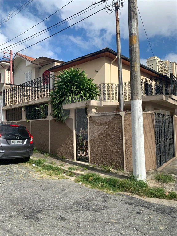 Sobrado à venda com 3 quartos, 200m² - Foto 2