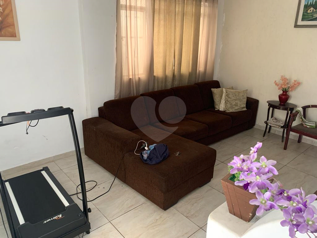 Sobrado à venda com 3 quartos, 200m² - Foto 18