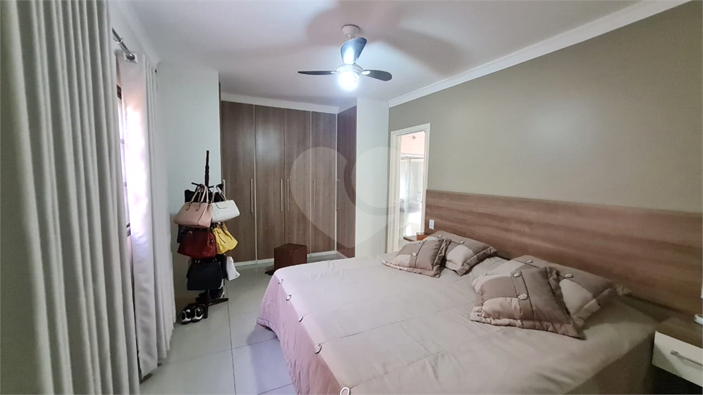 Casa à venda com 3 quartos, 210m² - Foto 25