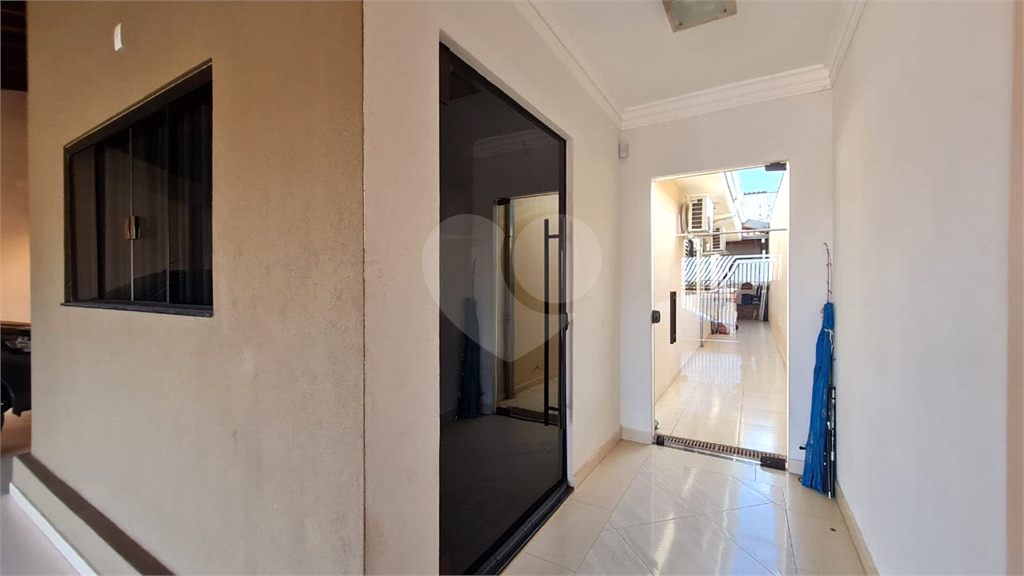 Casa à venda com 3 quartos, 210m² - Foto 8