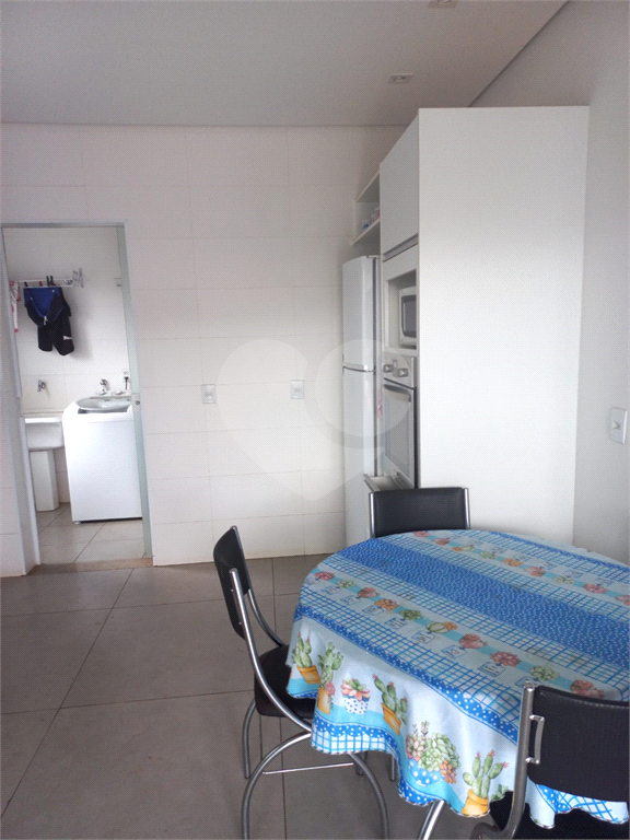 Casa de Condomínio para alugar com 3 quartos, 290m² - Foto 7