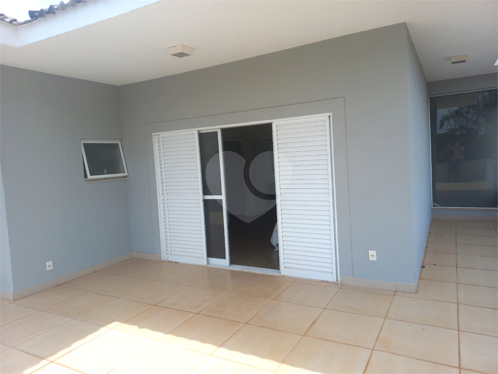 Casa de Condomínio para alugar com 3 quartos, 290m² - Foto 21