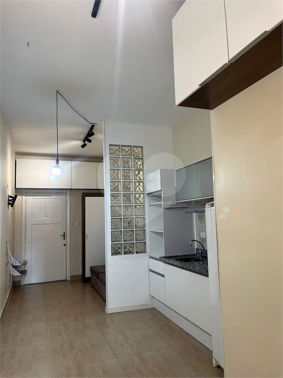 Apartamento à venda com 1 quarto, 23m² - Foto 9