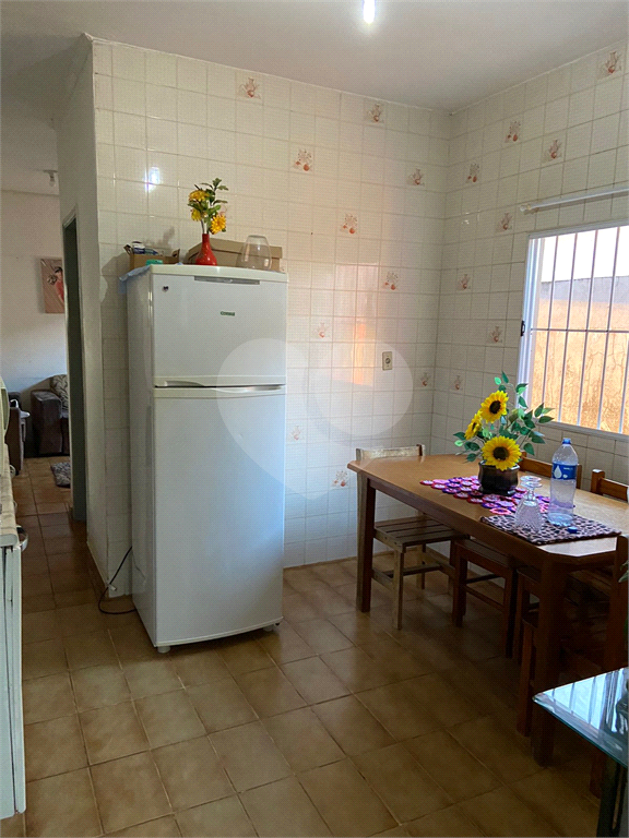 Casa à venda com 3 quartos, 80m² - Foto 2